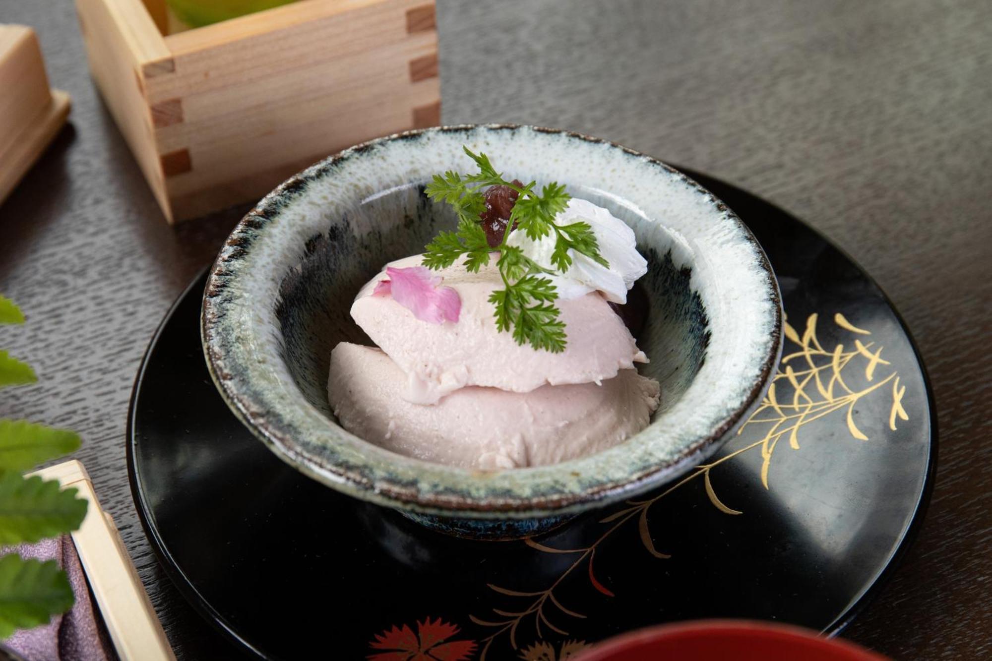 Yufuin Besso Shikisai Hotel Екстер'єр фото